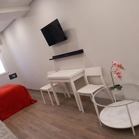 Ferienwohnung Plaza Pedro Zerolo Madrid Exterior foto
